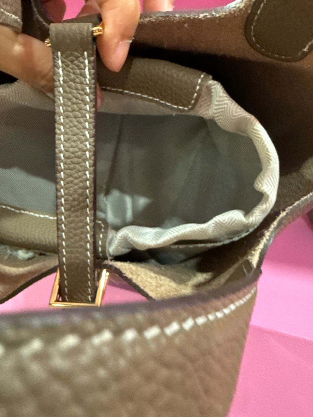 Taupe Leather Bucket Bag - photo 4