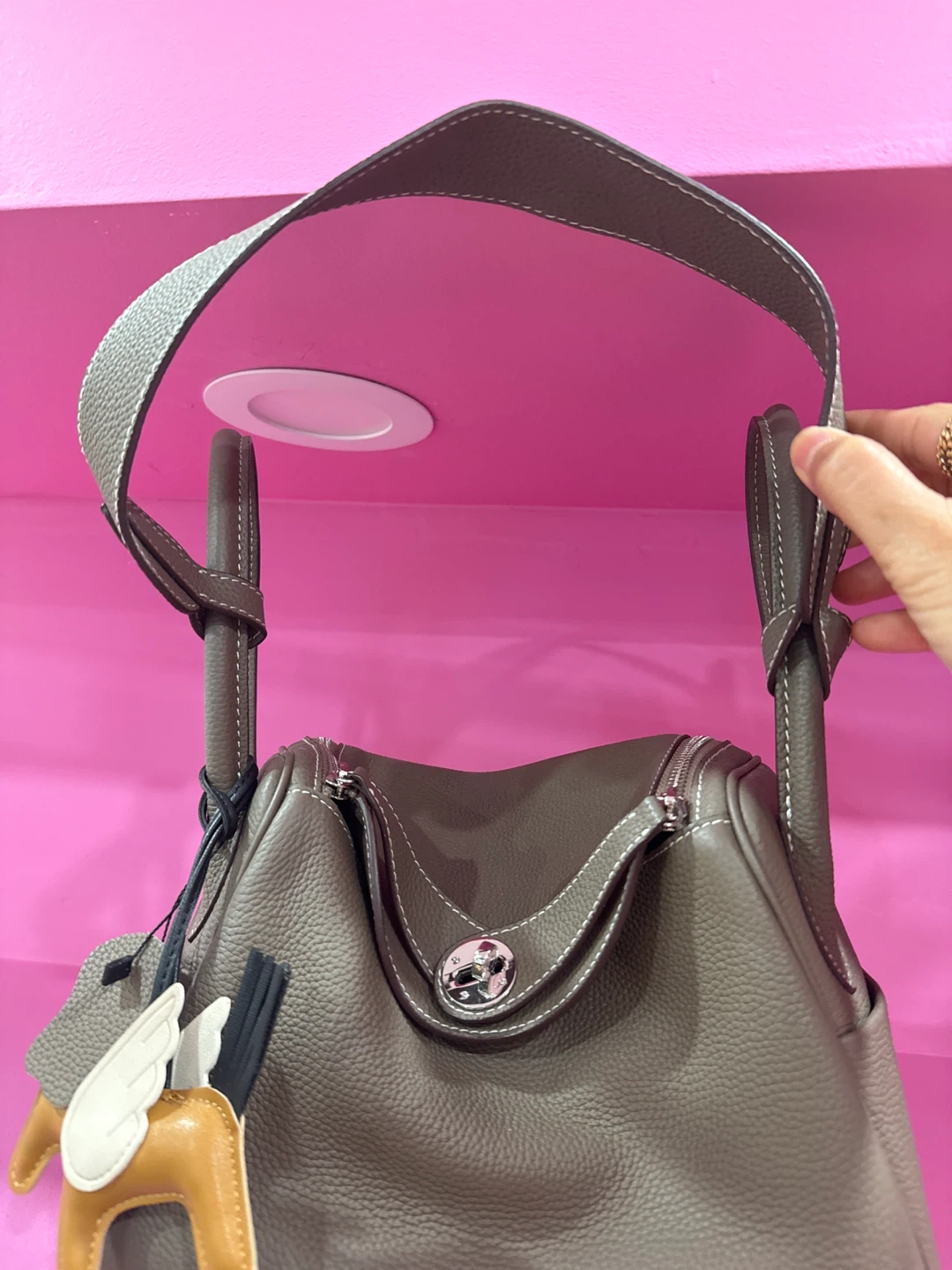 Taupe Leather Handbag - photo 3