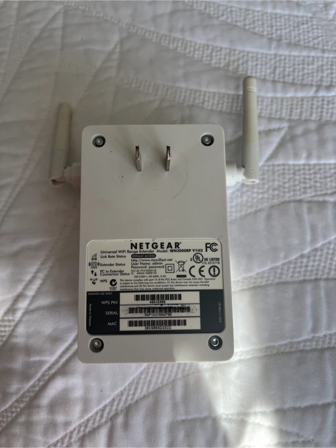 Netgear Universal WiFi Range Extender WN3000RP V1H2 - photo 2