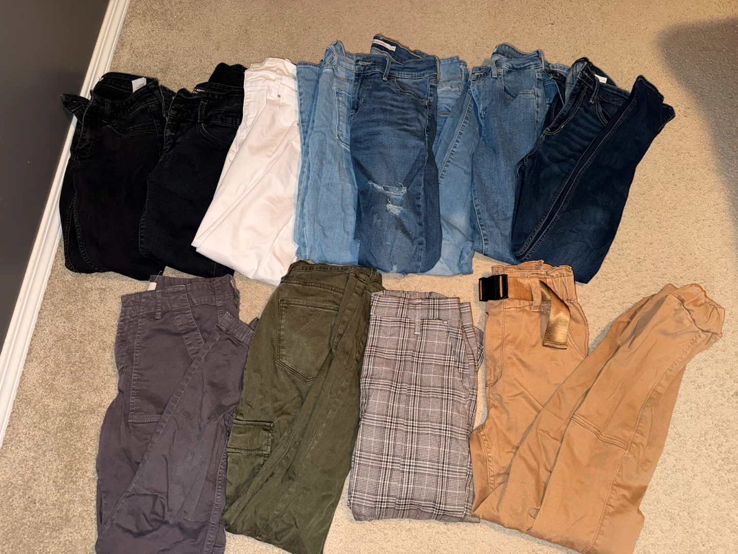 Assorted Women's Pants and Jeans Bundle - photo 2