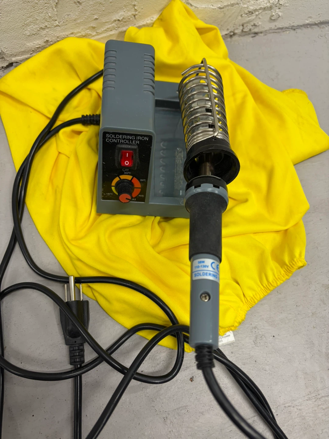 Soldering Iron with Temperature Controller - photo 4
