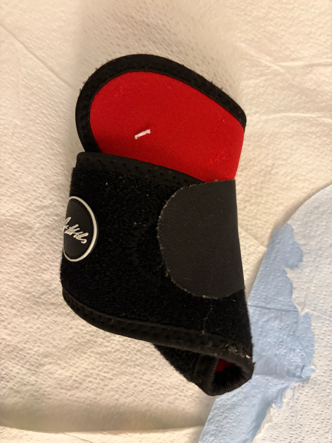 McDavid Wrist Support Wrap 🏈