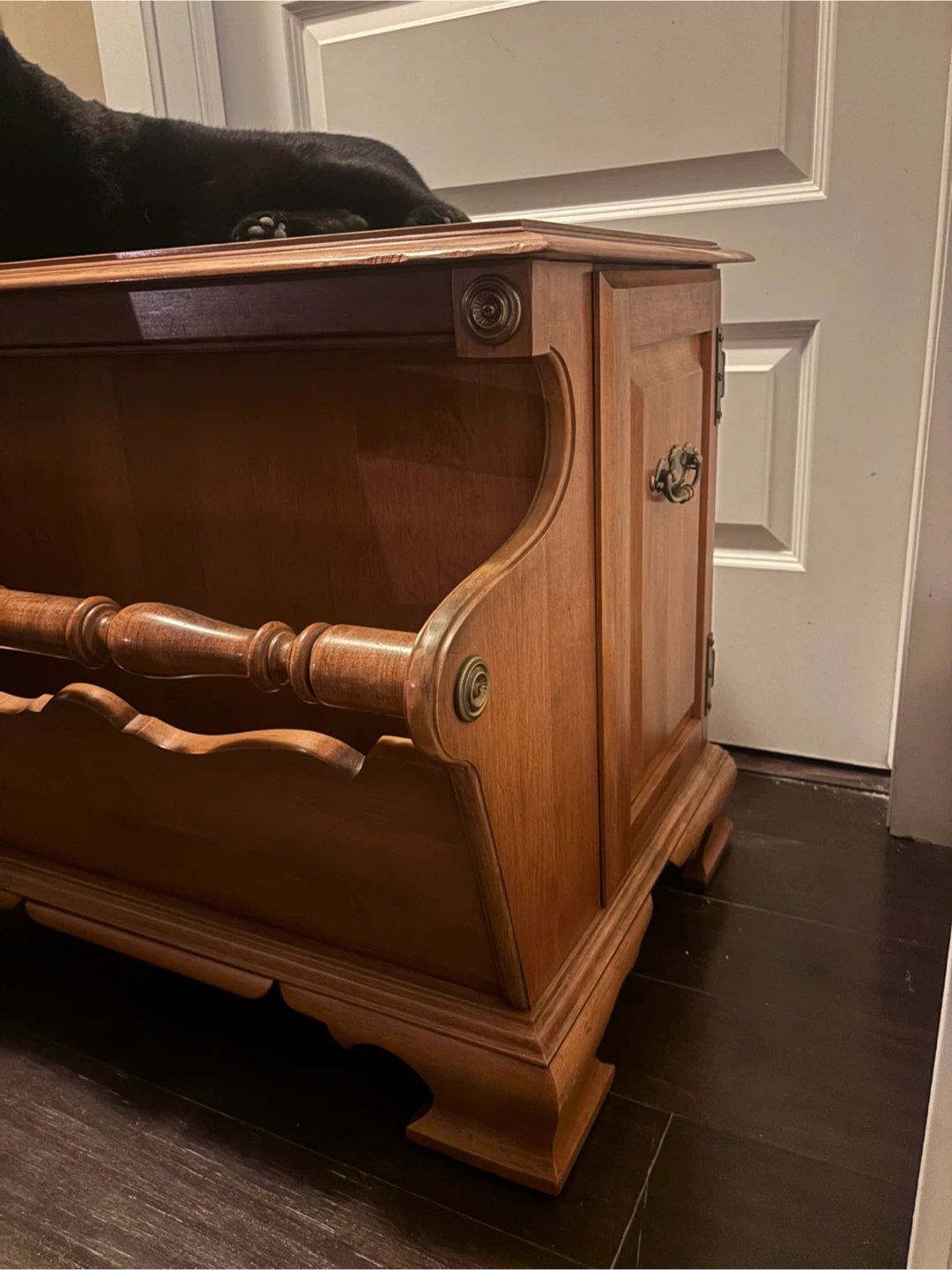 Vintage Roxton Solid Wood Magazine End Table - photo 4