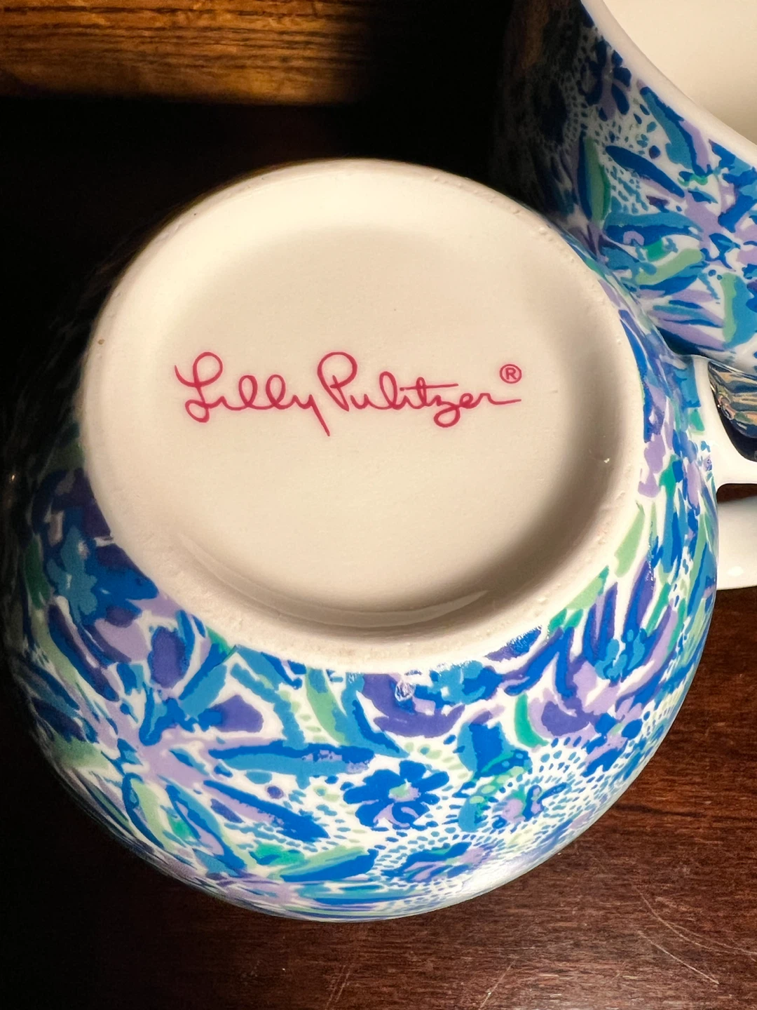 Lilly Pulitzer Ceramic Coffee Mugs Blue Floral & Gold Handles 🏈 - photo 3