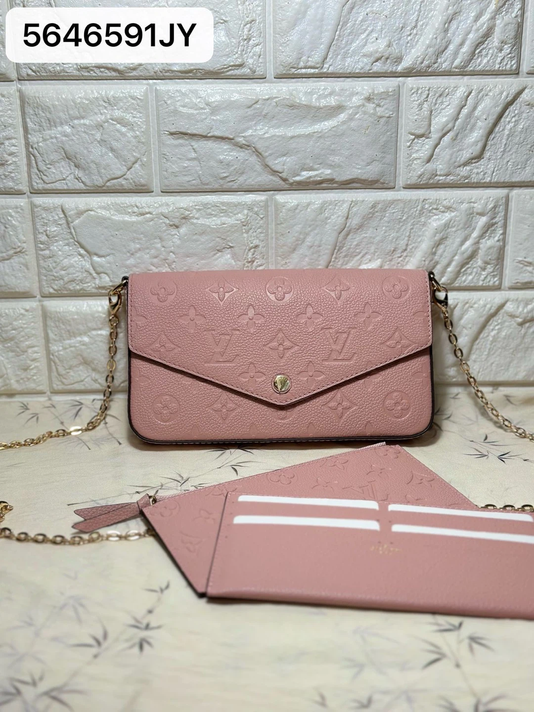 New LV crossbody bags - photo 4