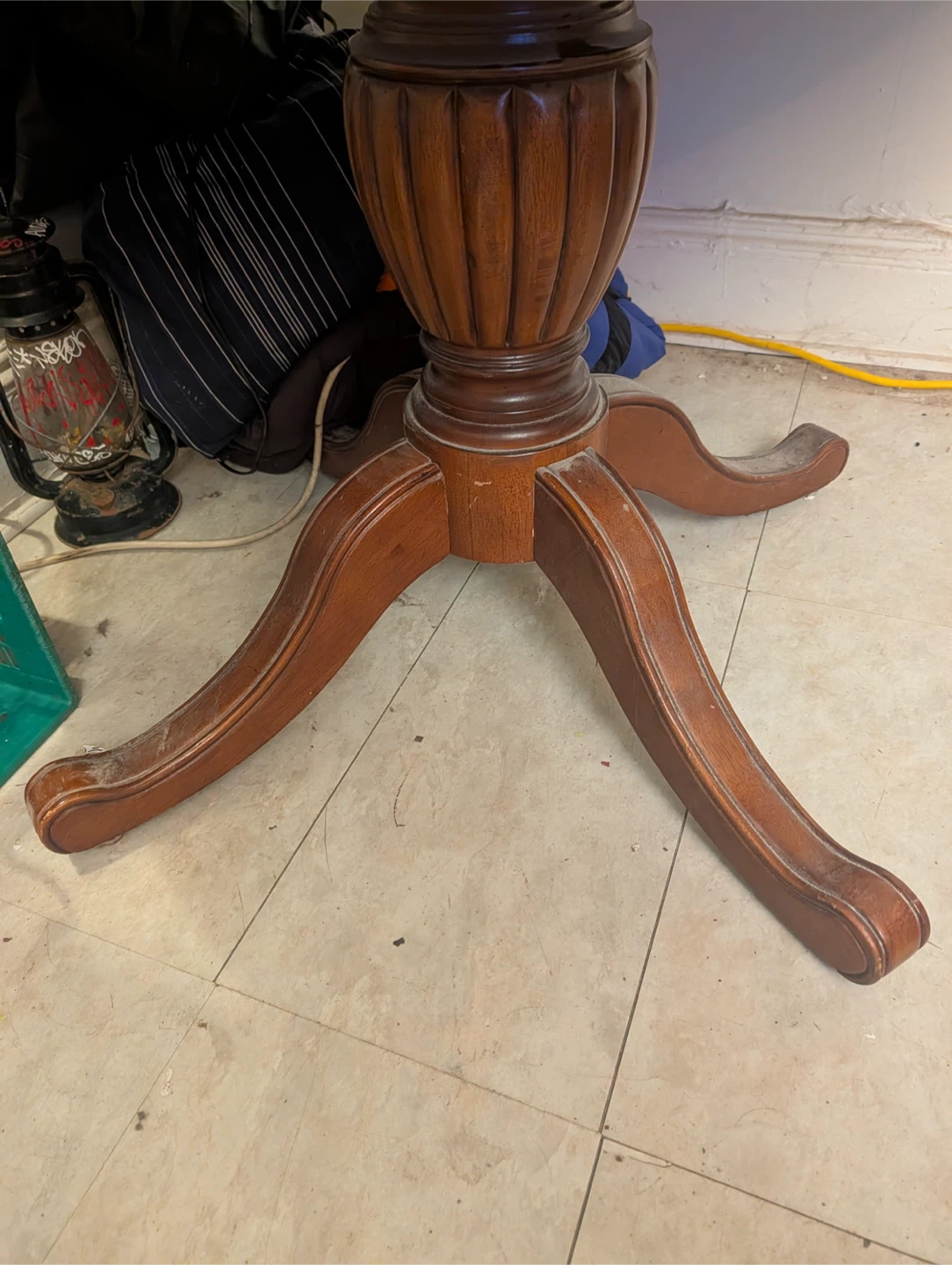 Hard wood table - photo 5