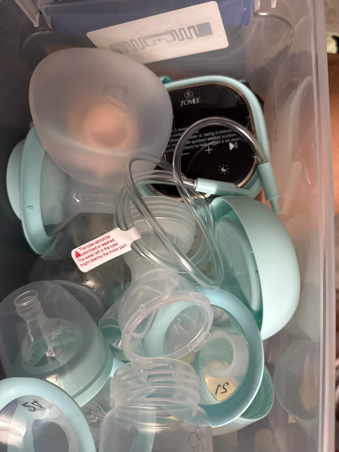 Zomee Electric Breast Pump with Accessories