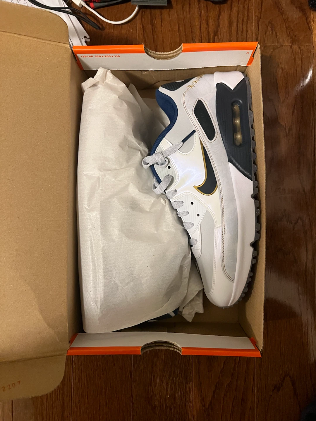 selling BRAND NEW shoe collection - photo 2