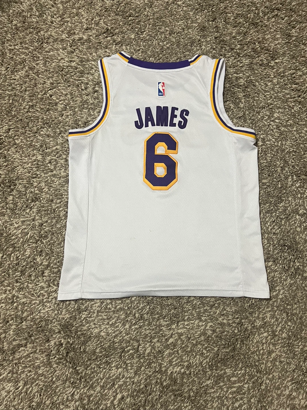 Nike Los Angeles Lakers LeBron James Jersey - photo 4