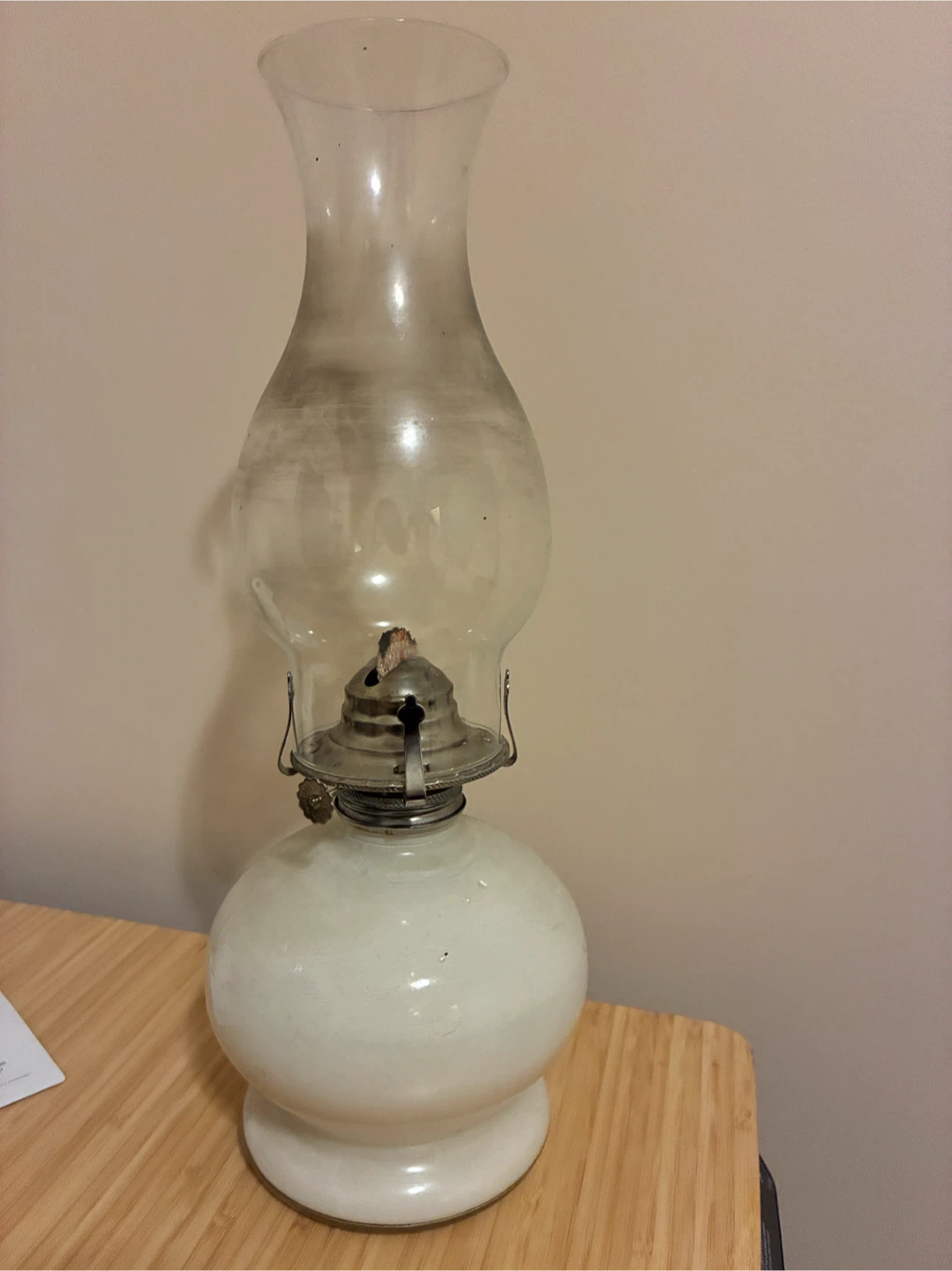 Vintage Milk Glass Oil Lamp - photo 3