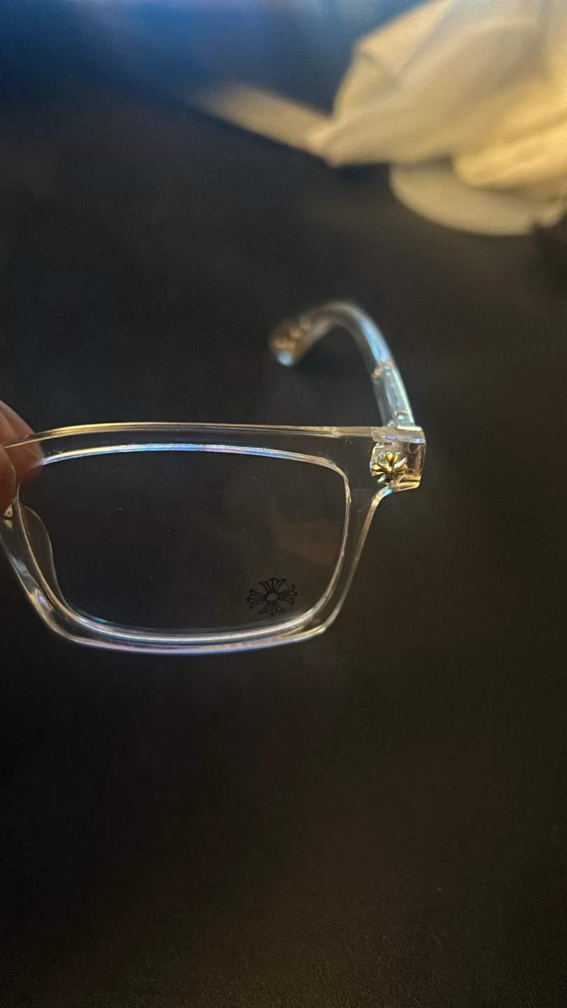 White Chrome Heart glasses(with accessories) - photo 3