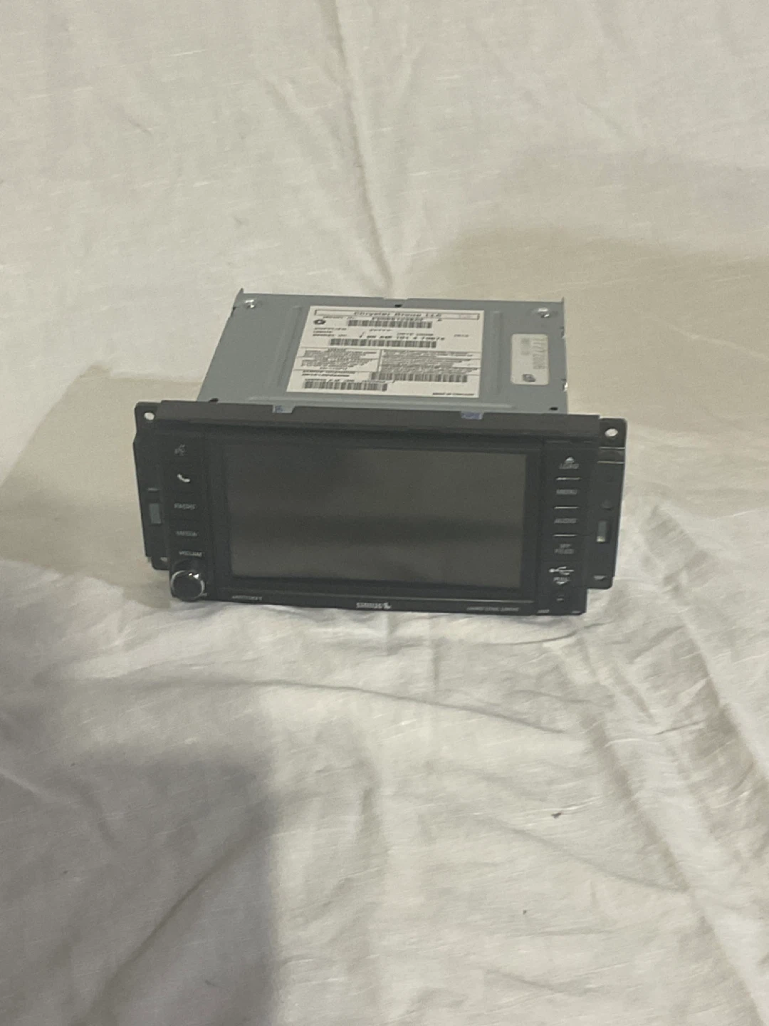 Chrysler Group LLC Car Radio Unit P05091338AF - photo 3