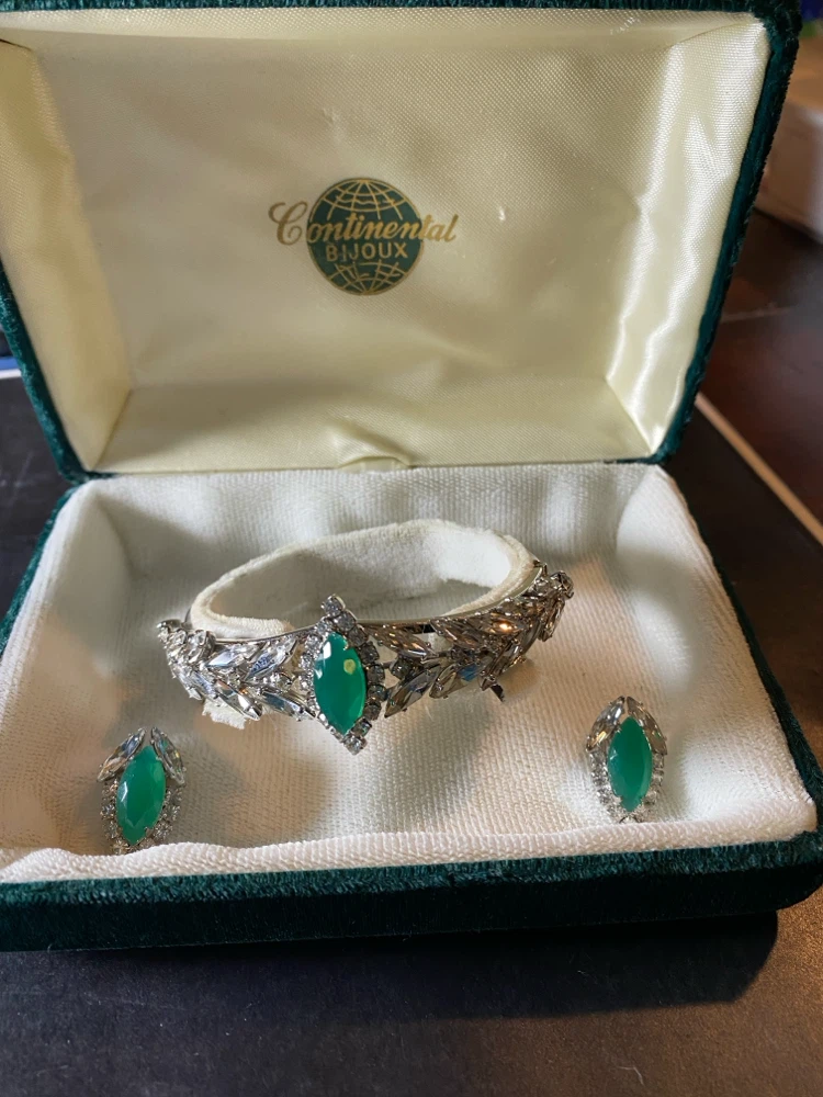 Continental Bijoux Vintage Bracelet and Earring Set