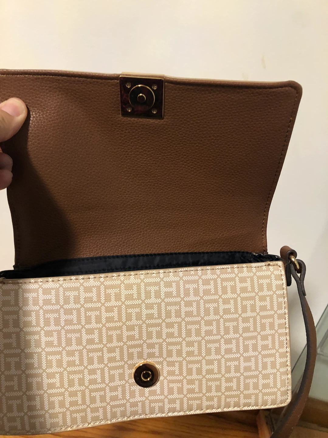 Tommy Hilfiger Monogram Crossbody Bag - photo 4