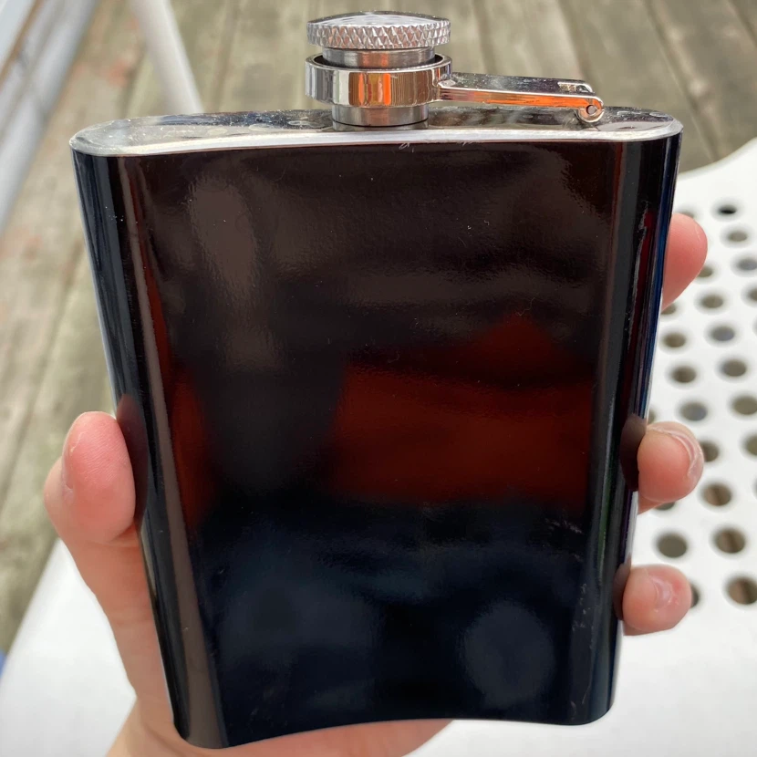 Metal flask 🏈 - photo 2