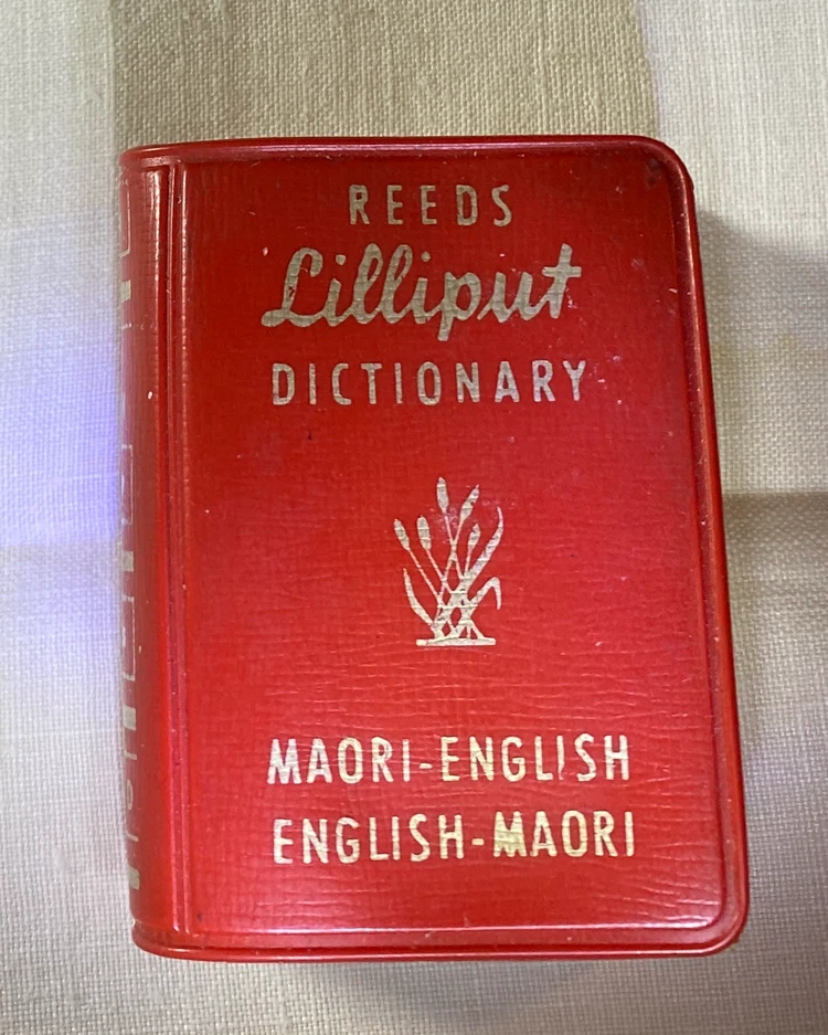 Vintage Reeds Lilliput Maori-English Dictionary