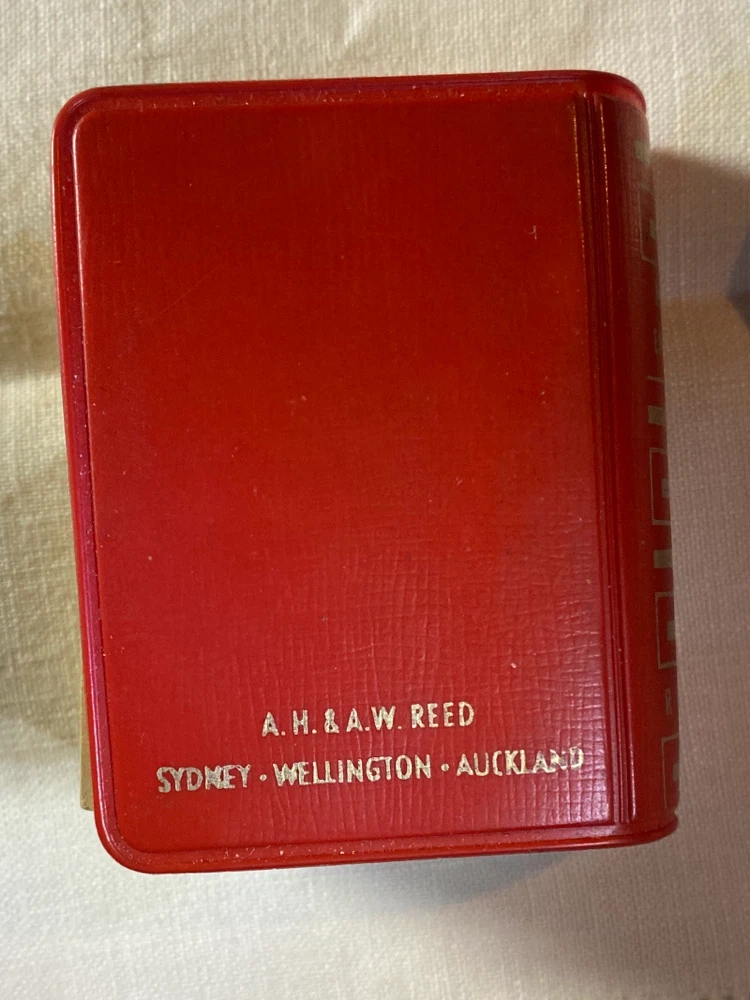 Vintage Reeds Lilliput Maori-English Dictionary - photo 4