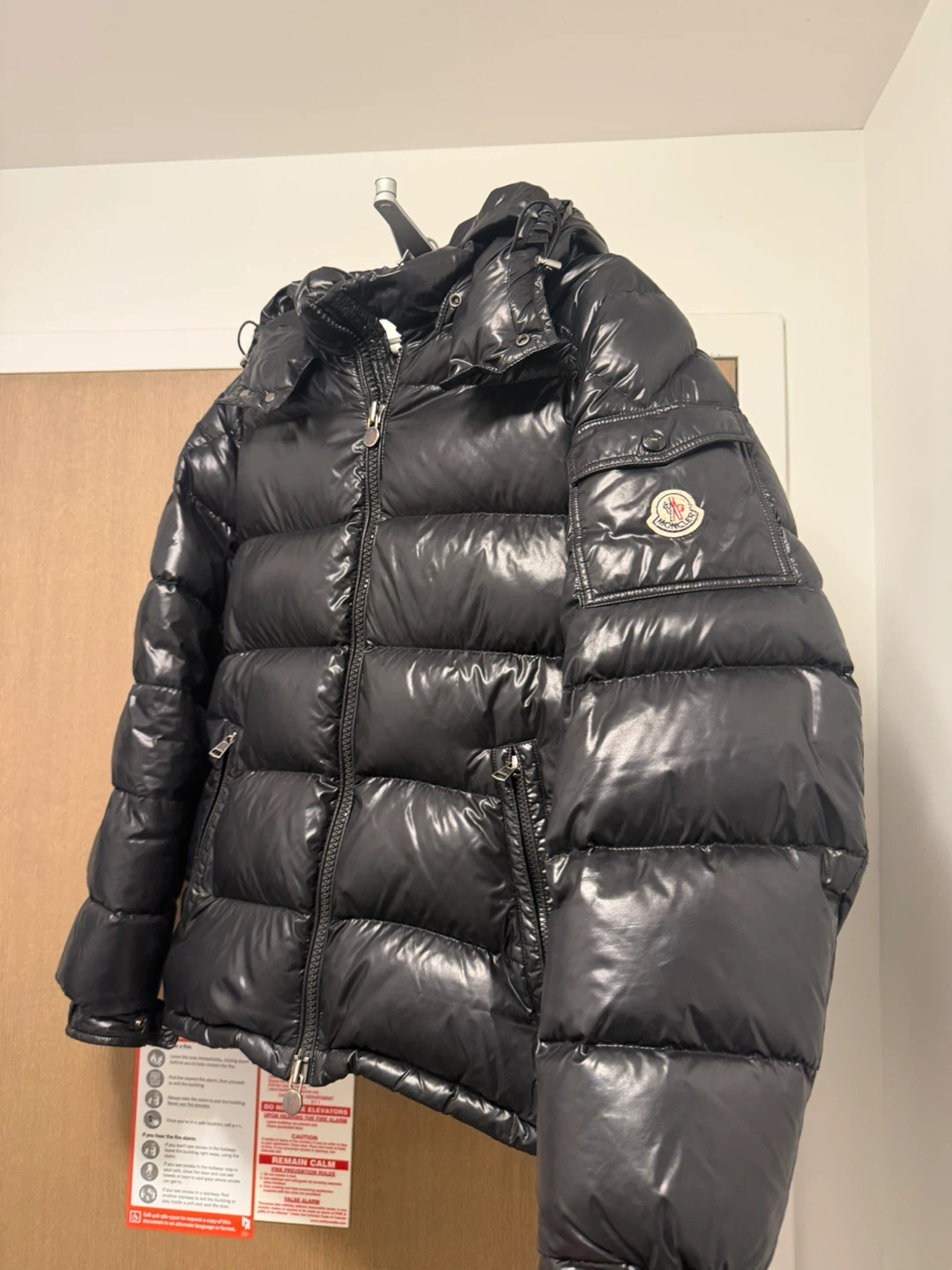 Moncler Puffer Jacket size E - photo 2