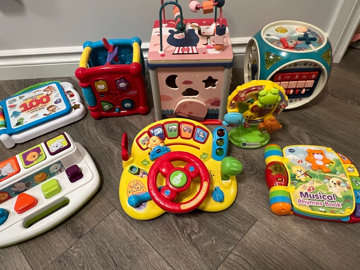 Assorted VTech and LeapFrog Baby Learning Toys Bundle