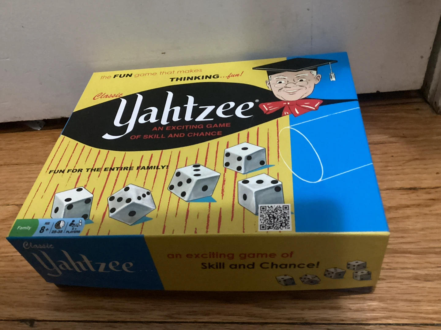 Classic Yahtzee Game 🏈