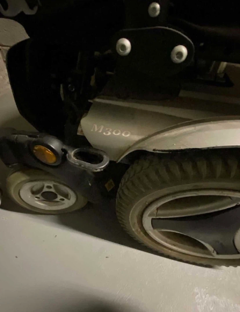 Power Wheel Chair -PerMobil M300 - photo 2
