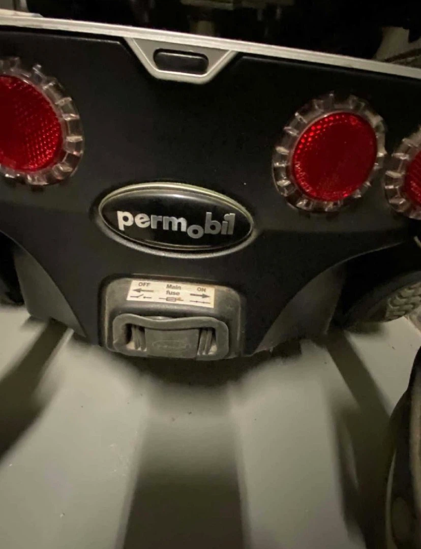 Power Wheel Chair -PerMobil M300 - photo 3