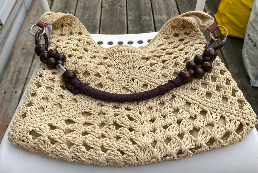 Woven handbag 🏈 - photo 2