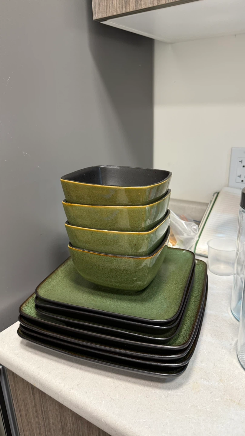 Green Square Dinnerware