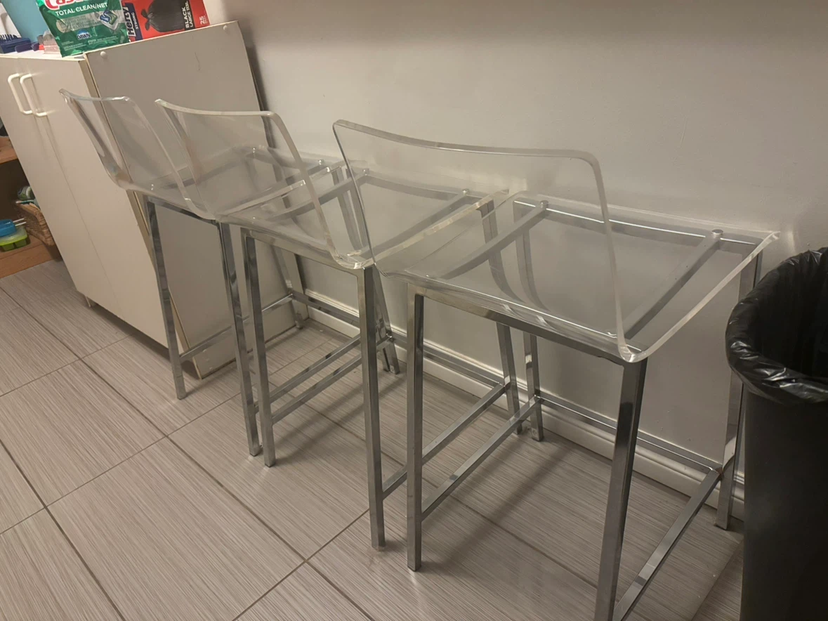 Set of 3 Clear Acrylic Bar Stools - photo 2