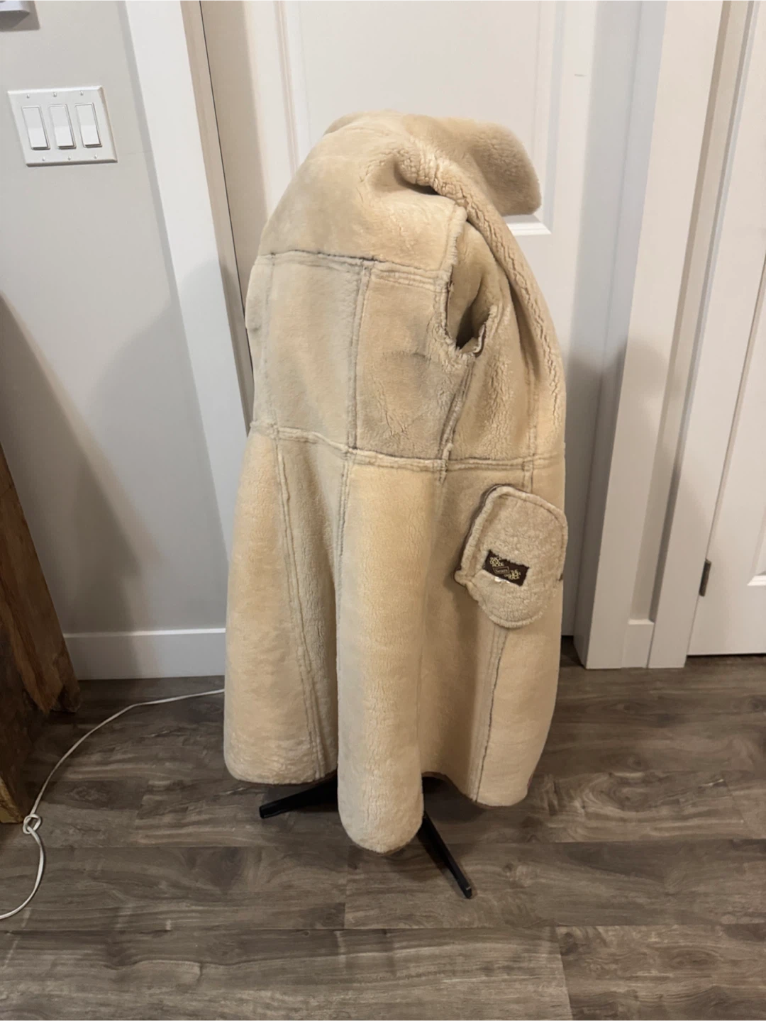 Vintage faux shearling -suede like trench coat - sz sm - photo 4