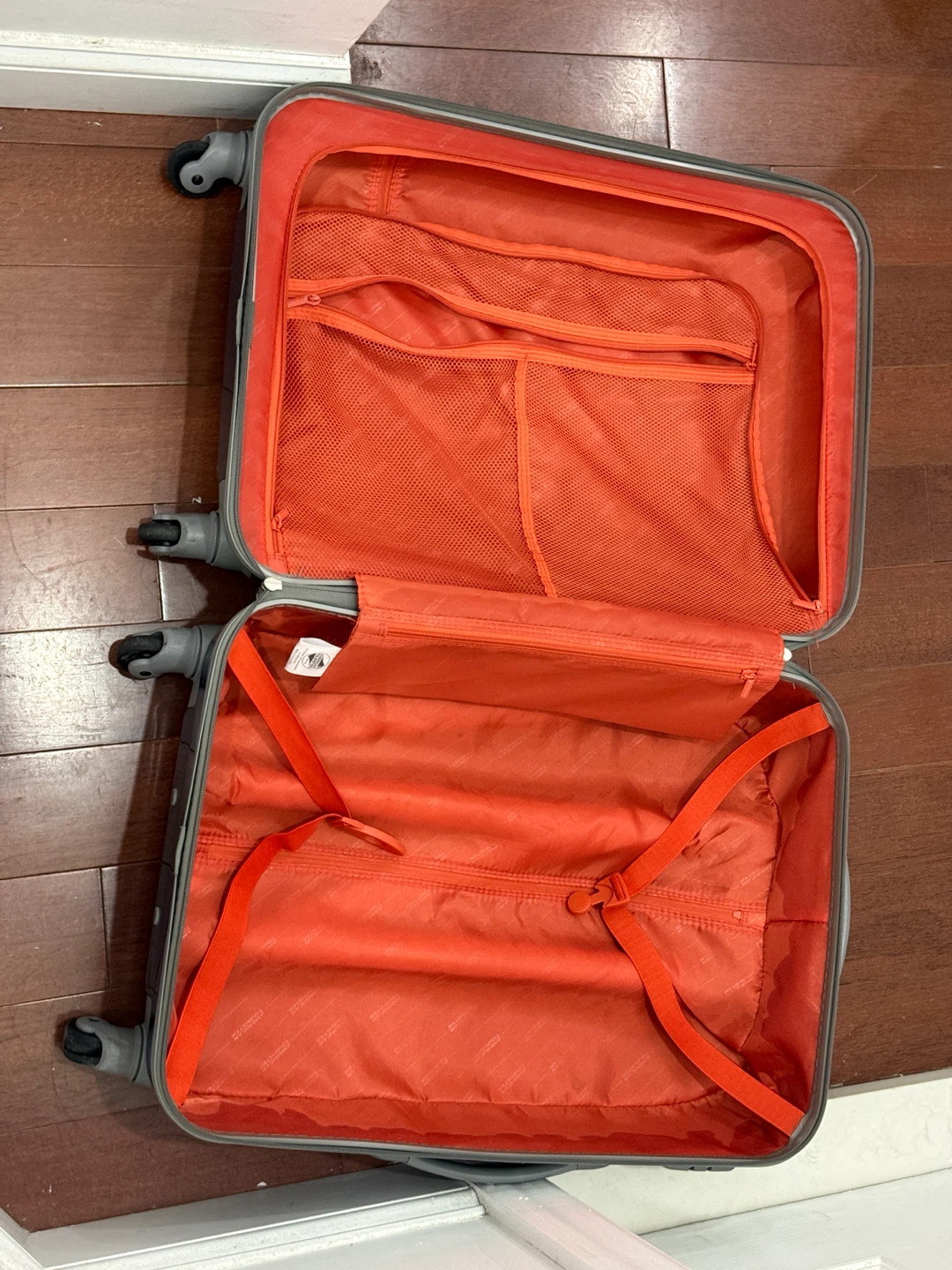 26“ suitcase + TSA luggage strap - photo 4