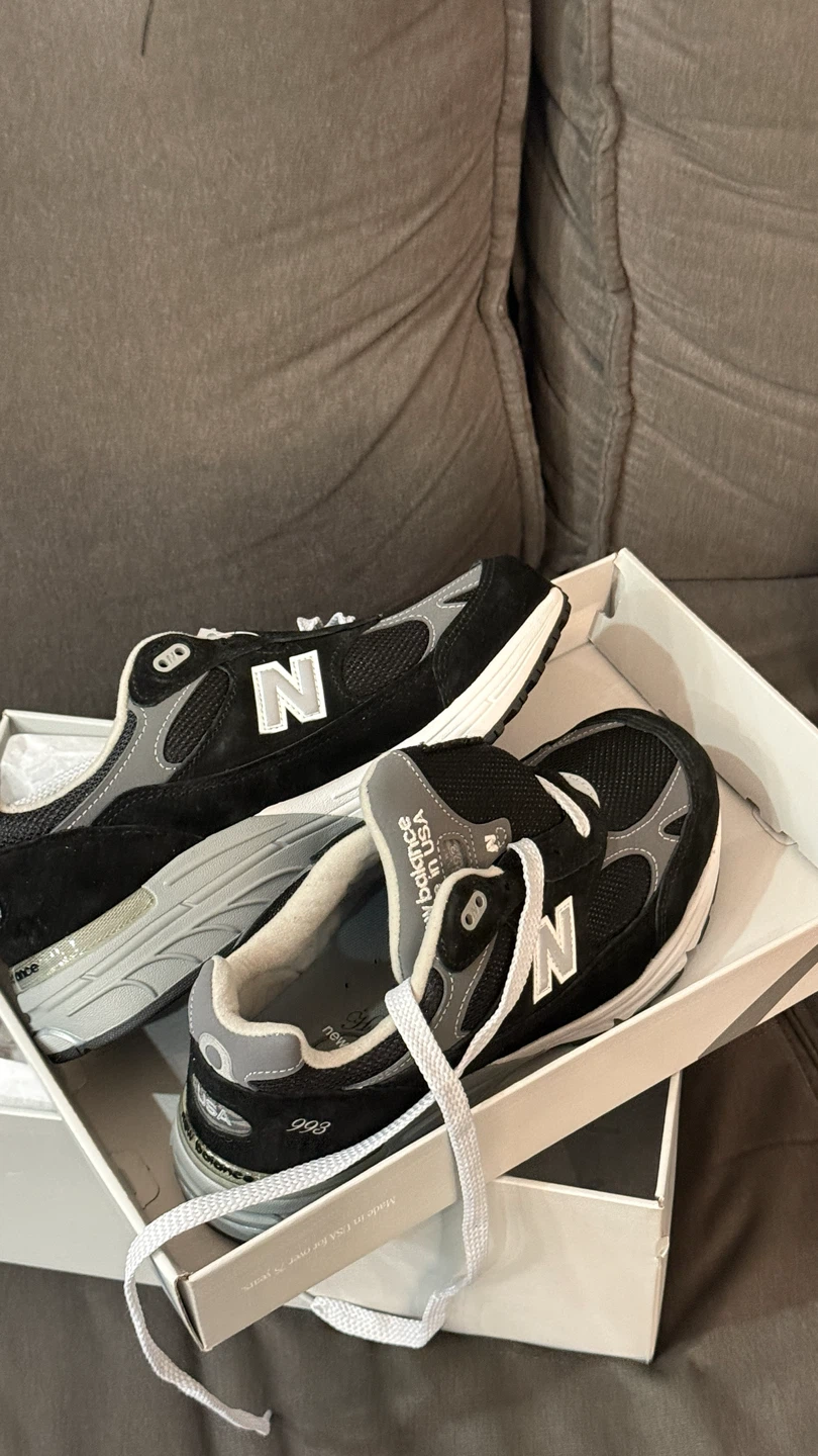 New balance 993(US 8.5-tried only once)