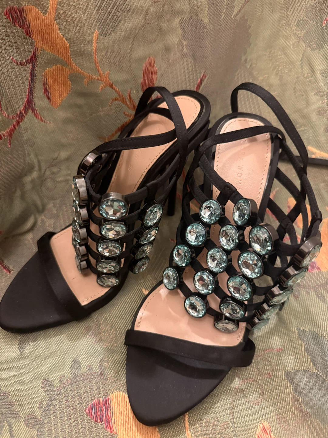 🏈ZARA Woman Black Embellished Heels Size 38