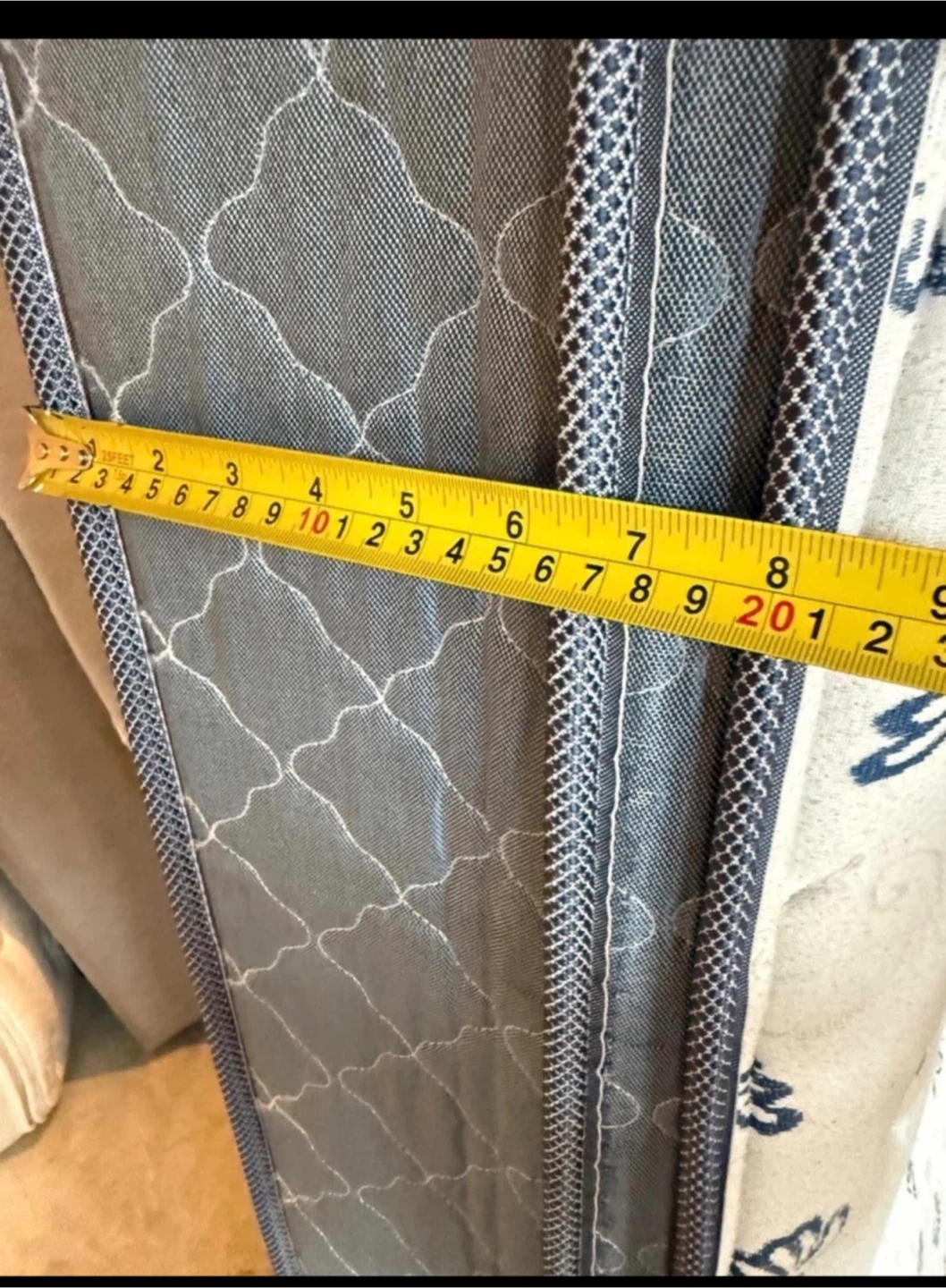Mattress king sz clean picup $175. Delivery $30 extra - photo 2