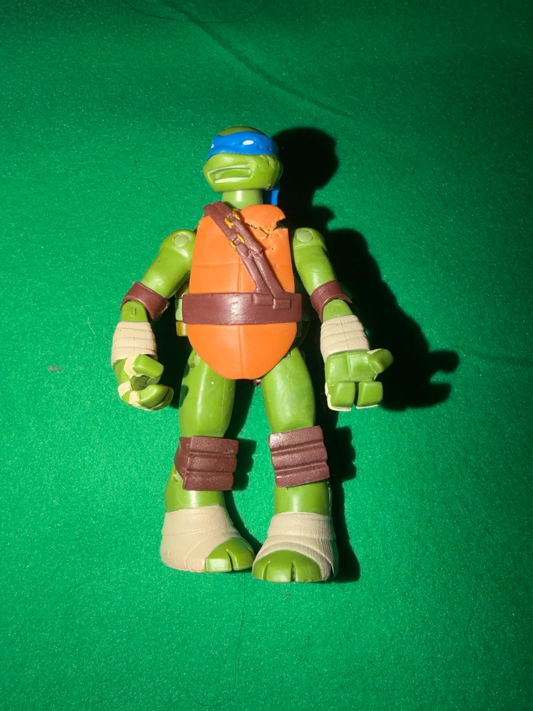 Teenage Mutant Ninja Turtles Leonardo Figure🏈