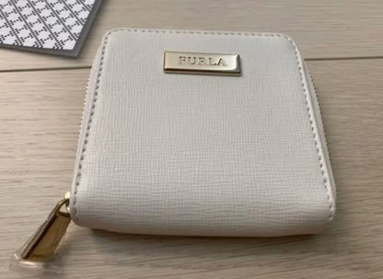 Furla White Zip-Around Wallet - photo 2