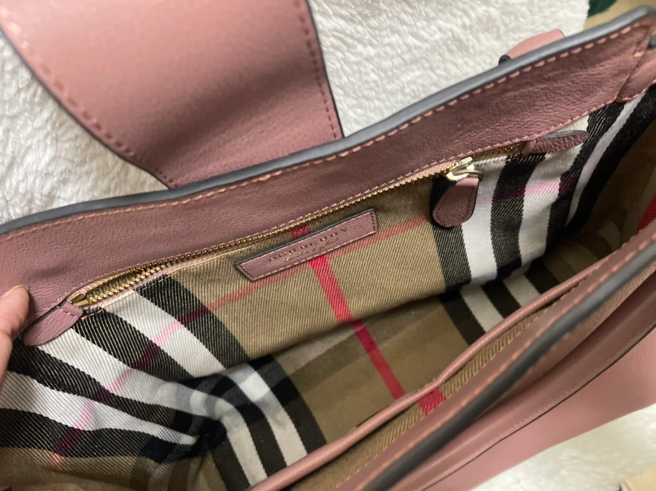Burberry Pink Leather Handbag - photo 3