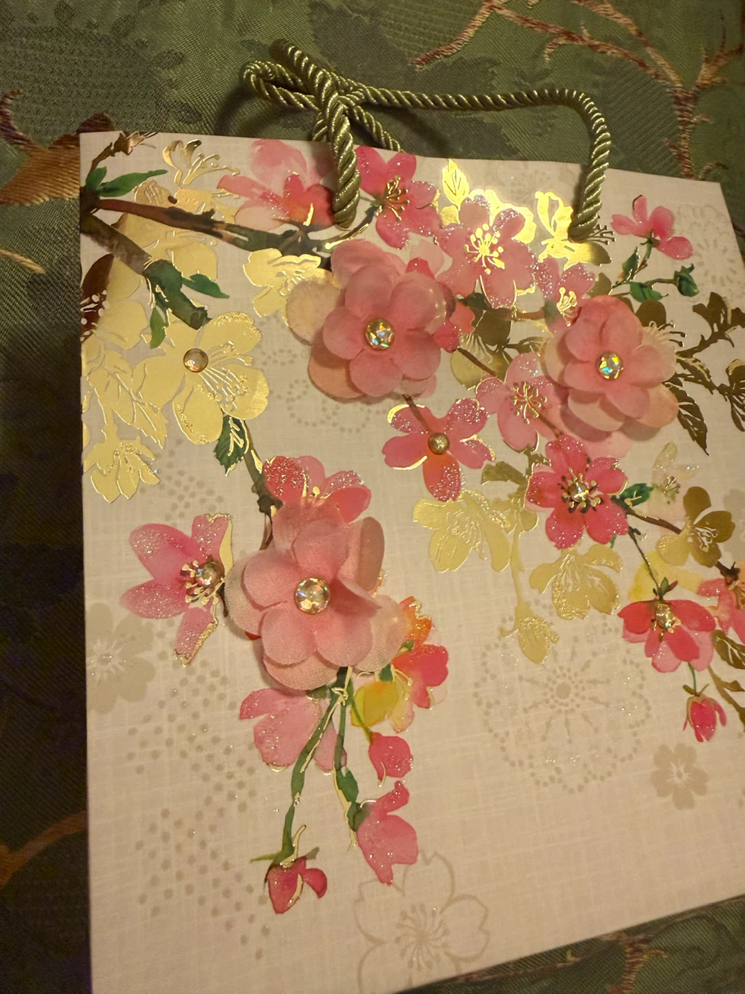 🏈Decorative Gift Bag with Floral Embellishments