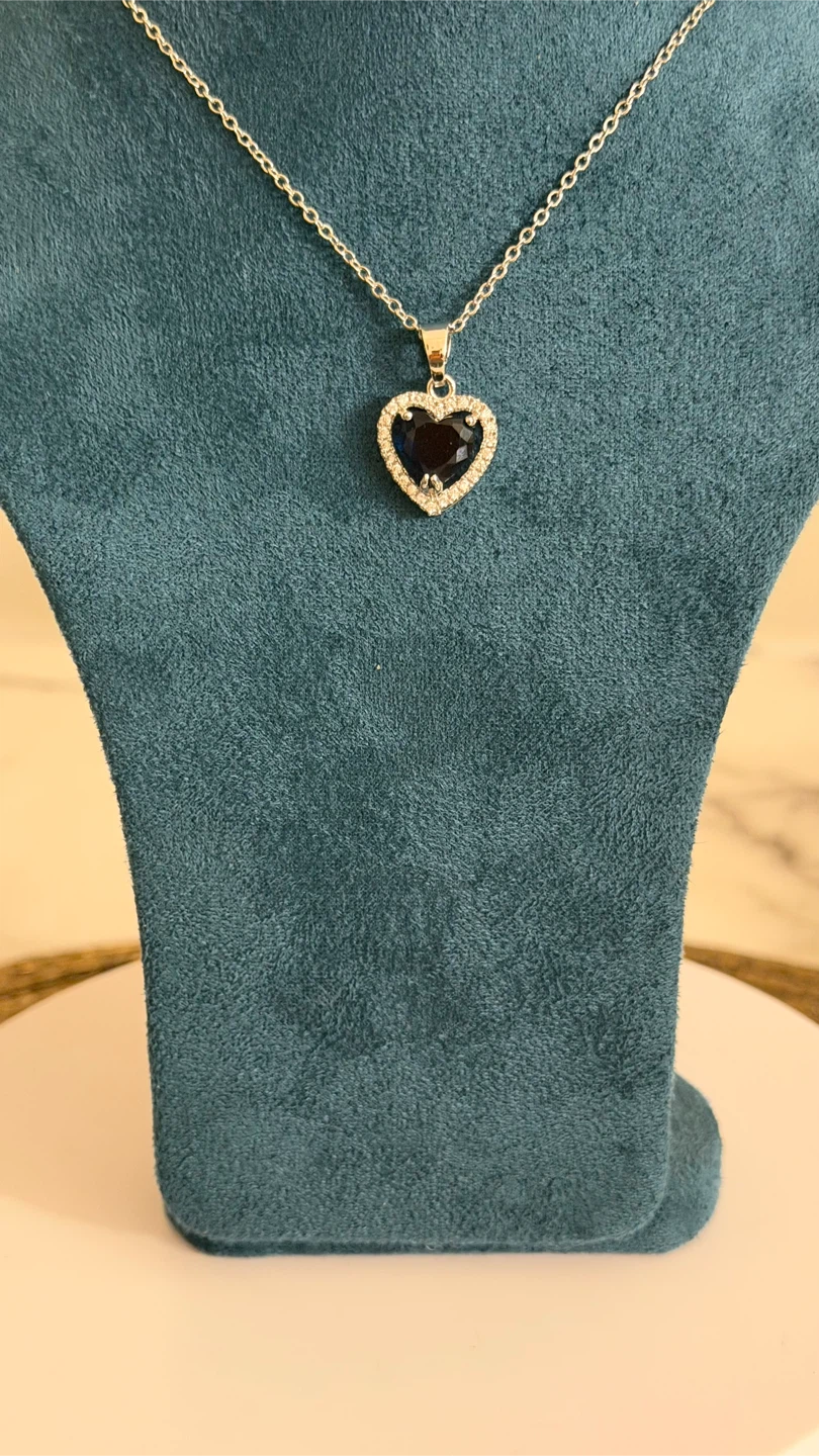 Heart Shaped Necklace and Earring Set - photo 3