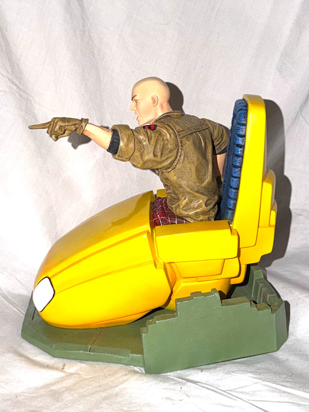 Marvel X-Men Professor X Diamond Select Statue - photo 3