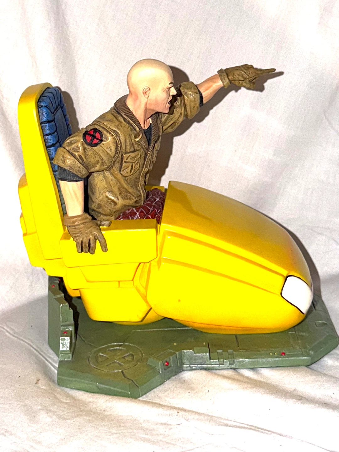 Marvel X-Men Professor X Diamond Select Statue - photo 5