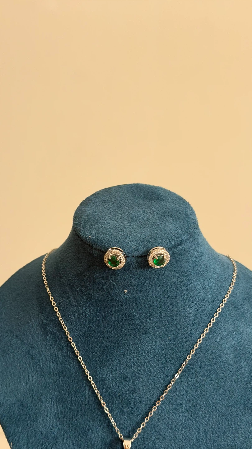 Jewellery Set with Green  Stone Pendants - photo 2