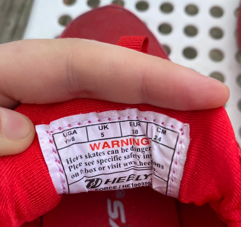 Red size 6 Heelys 🏈 - photo 5