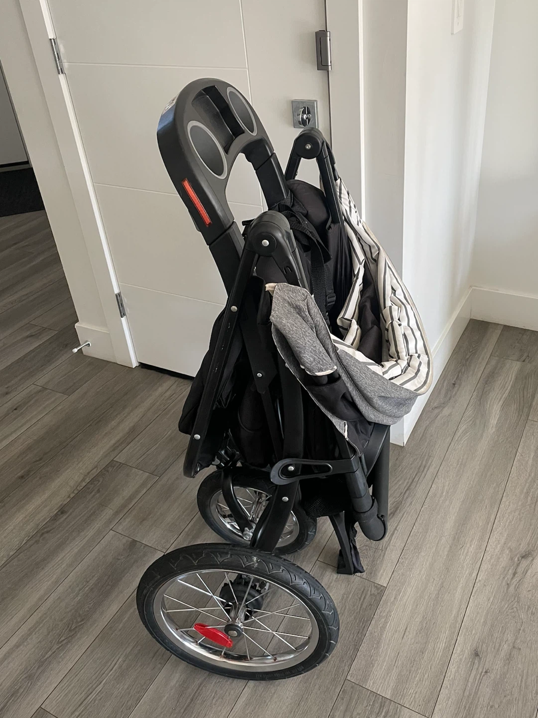Baby Jogging Stroller - photo 2