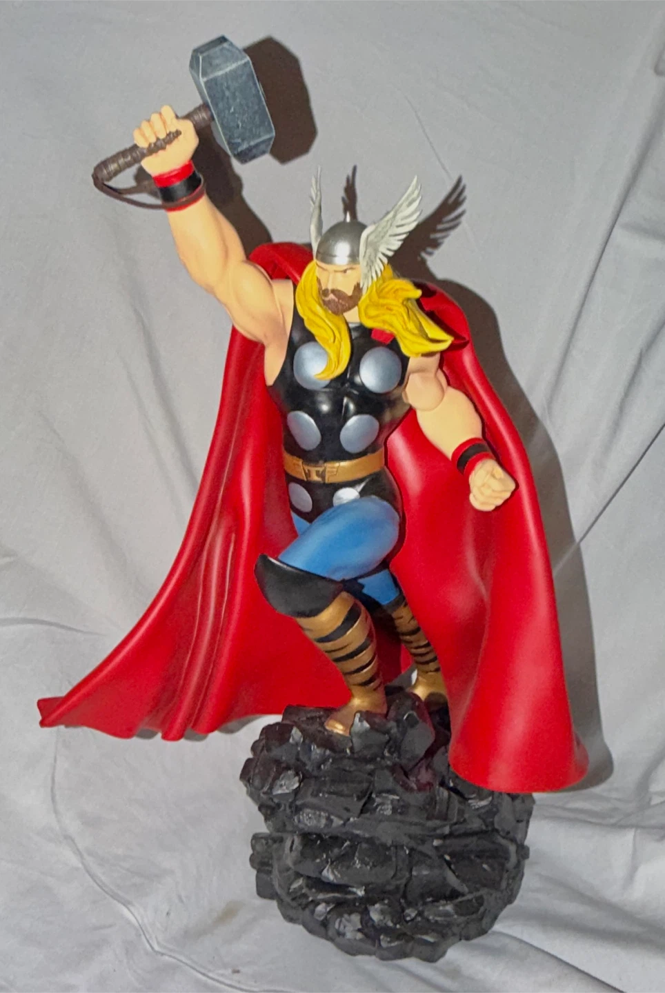 Bowen Designs Thor Marvel Limited Edition Statue - photo 2