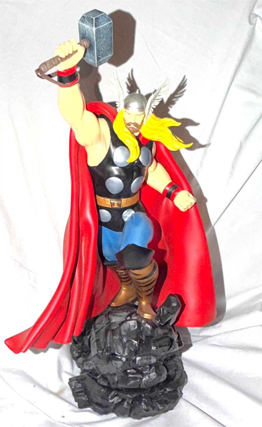 Bowen Designs Thor Marvel Limited Edition Statue - photo 3
