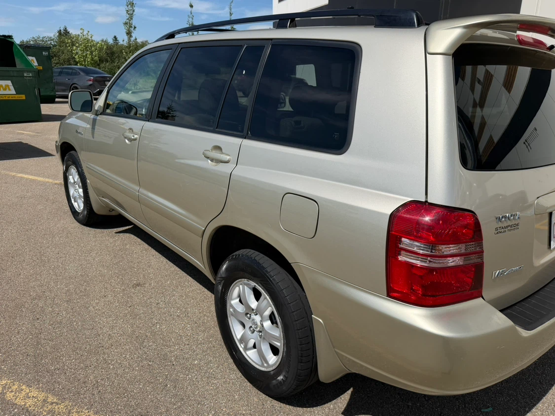 2001 Toyota Highlander SUV - photo 3