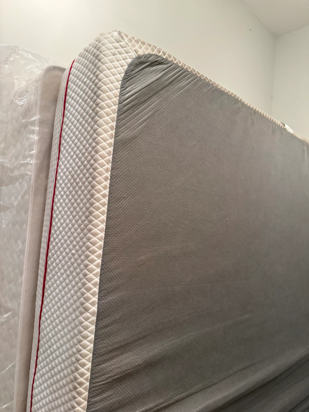 Queen mattress & box Guc . Delivery available - photo 2