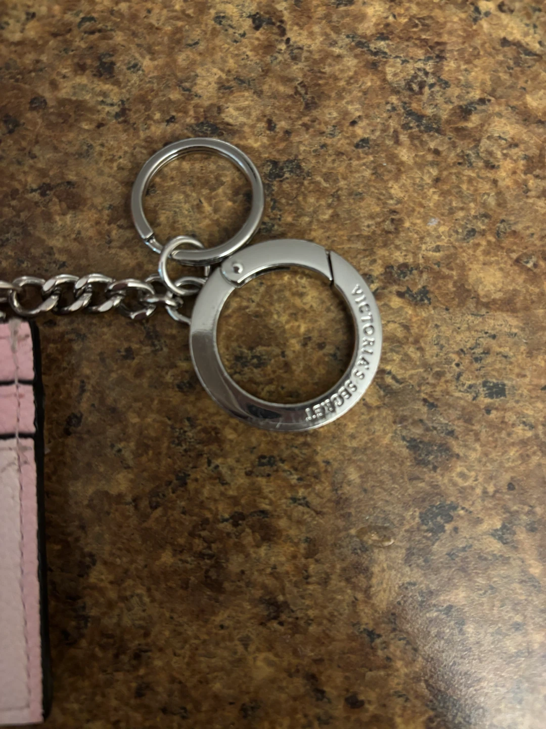 Victoria's Secret Striped Card Holder Keyring - photo 2