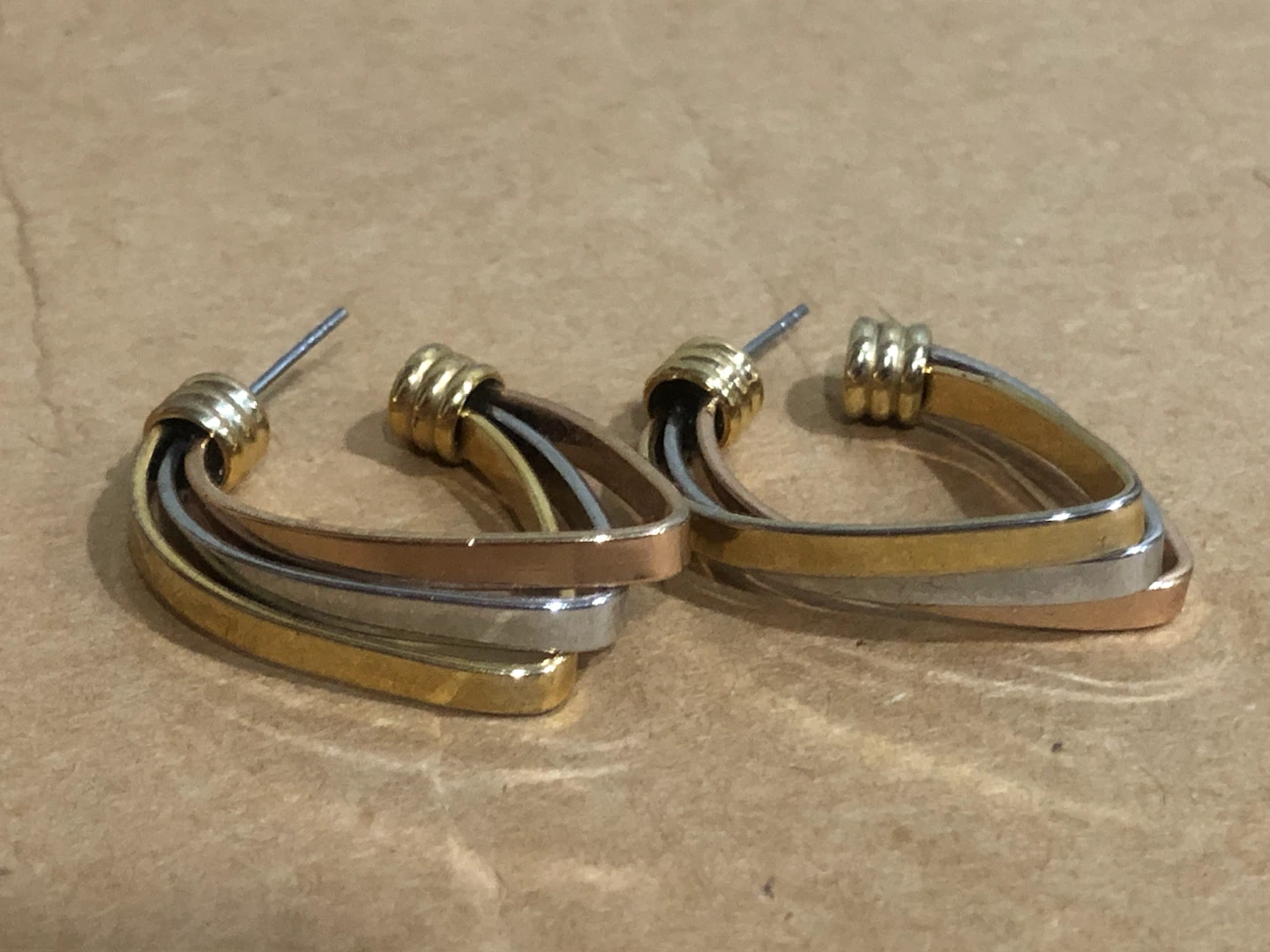 Tri-tone Metal Hoop Earrings 🏈